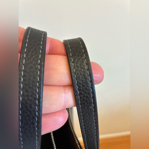 Coach Mollie Tote Bag 25 in black leather. - Picture 8 of 9